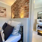 Apartment Schöne Teilweise Mit Dachterrasse Im Herzen Von Itzehoe