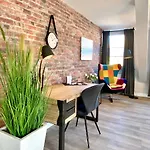Schöne Teilweise Mit Dachterrasse Im Herzen Von * Itzehoe