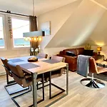 Schoene Teilweise Mit Dachterrasse Im Herzen Von * Itzehoe