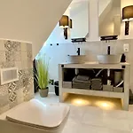 Schöne Teilweise Mit Dachterrasse Im Herzen Von * Itzehoe