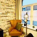 Schoene Teilweise Mit Dachterrasse Im Herzen Von *