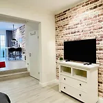 Schoene Teilweise Mit Dachterrasse Im Herzen Von Lejlighed