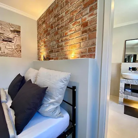 Apartamento Schoene Teilweise Mit Dachterrasse Im Herzen Von Itzehoe