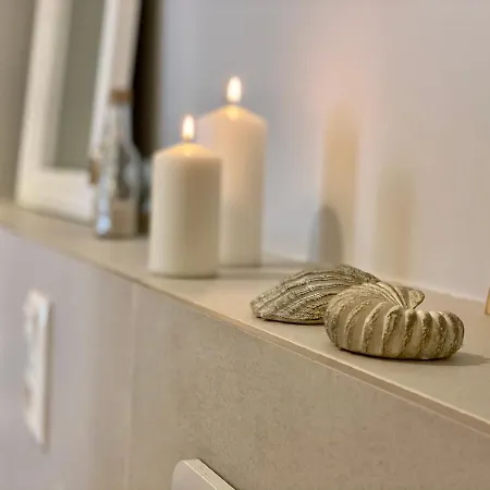 Schoene Teilweise Mit Dachterrasse Im Herzen Von Apartman *