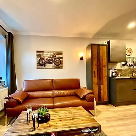Schoene Teilweise Mit Dachterrasse Im Herzen Von *