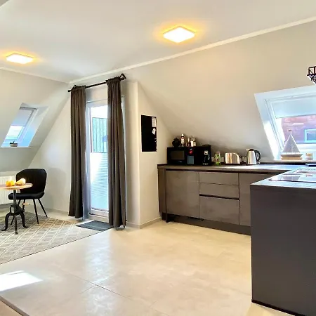 Daire Schoene Teilweise Mit Dachterrasse Im Herzen Von *