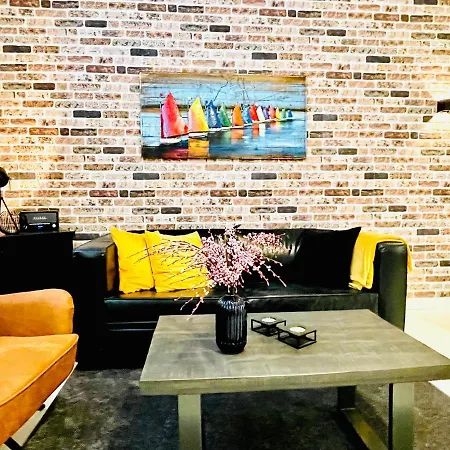 Apartamento Schoene Teilweise Mit Dachterrasse Im Herzen Von