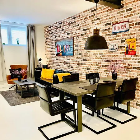 Schoene Teilweise Mit Dachterrasse Im Herzen Von *