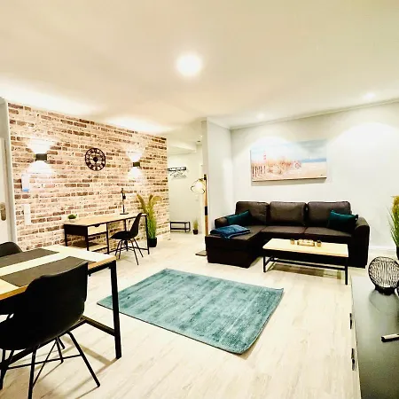 Apartman Schoene Teilweise Mit Dachterrasse Im Herzen Von *