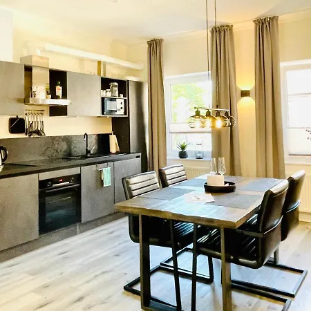 Schoene Teilweise Mit Dachterrasse Im Herzen Von Apartman *