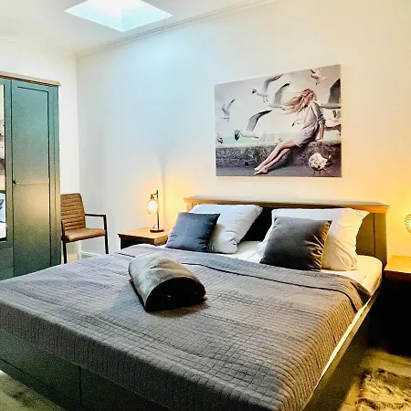 Apartman Schoene Teilweise Mit Dachterrasse Im Herzen Von Itzehoe