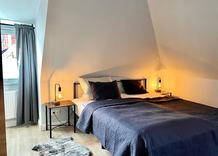 Schoene Teilweise Mit Dachterrasse Im Herzen Von *